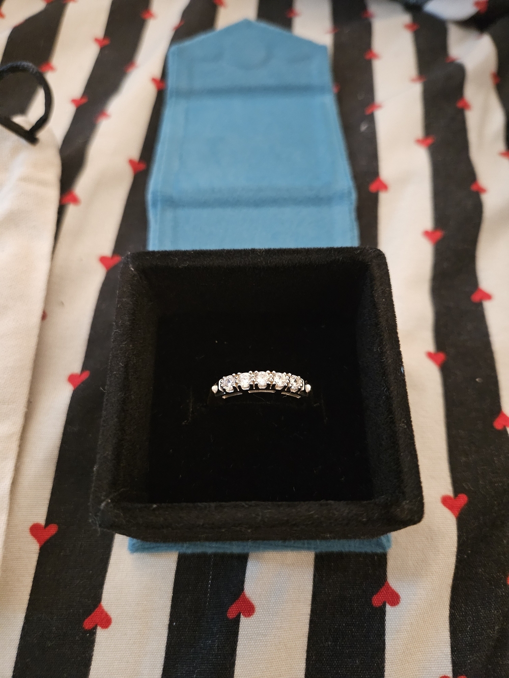 Sterling Silver 5-Stone Diamond Band - White/Gold
